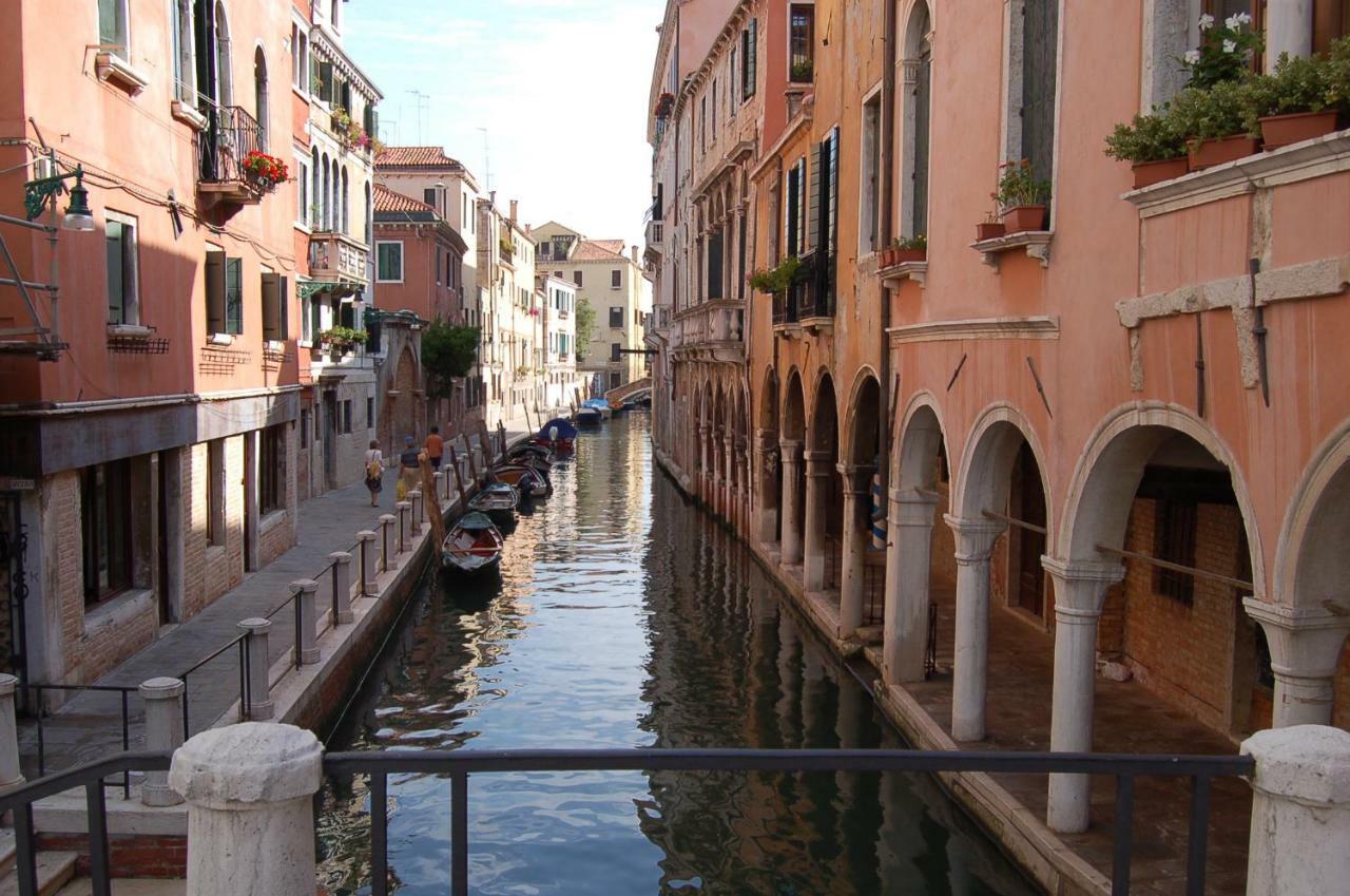 Castello 5888 B, Santa Marina, Calle Marcello, Canale Venecia